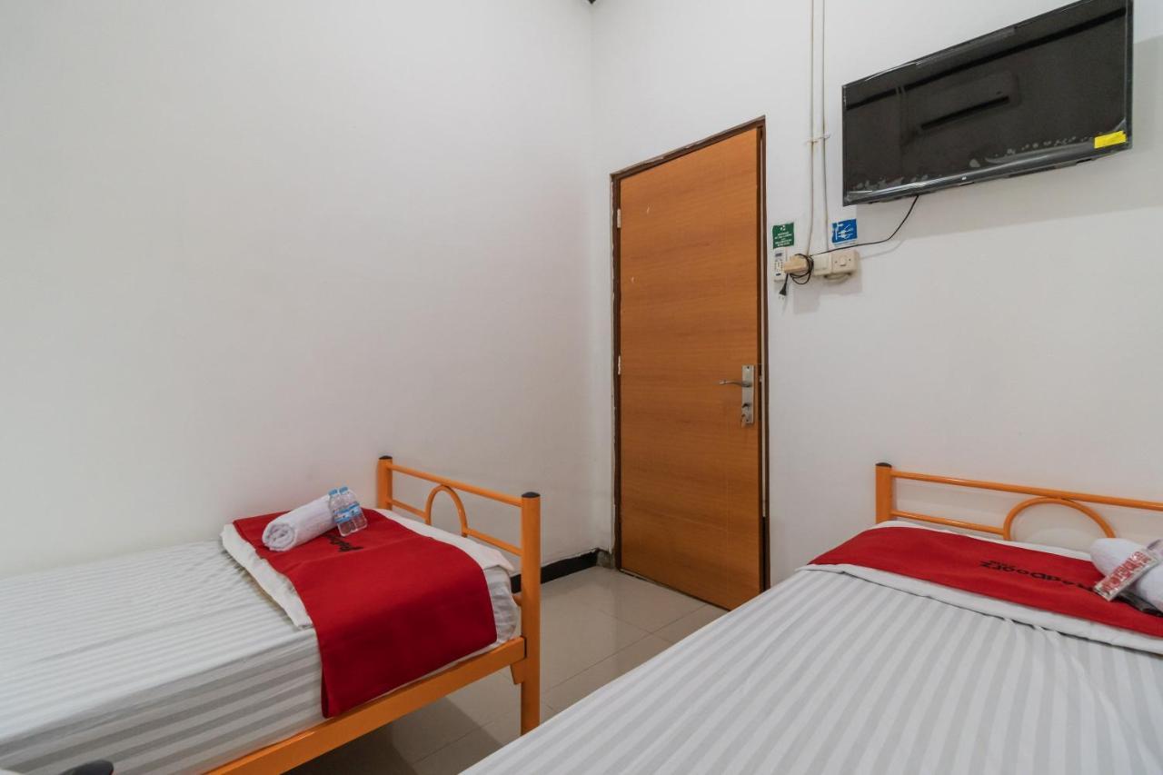 Reddoorz Near Terminal Bubulak Bogor酒店 外观 照片
