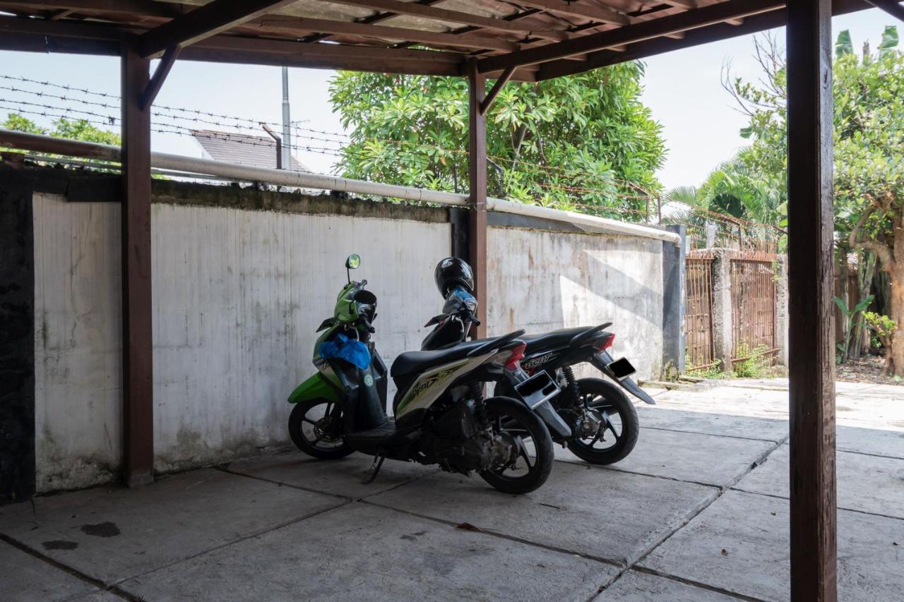 Reddoorz Near Terminal Bubulak Bogor酒店 外观 照片
