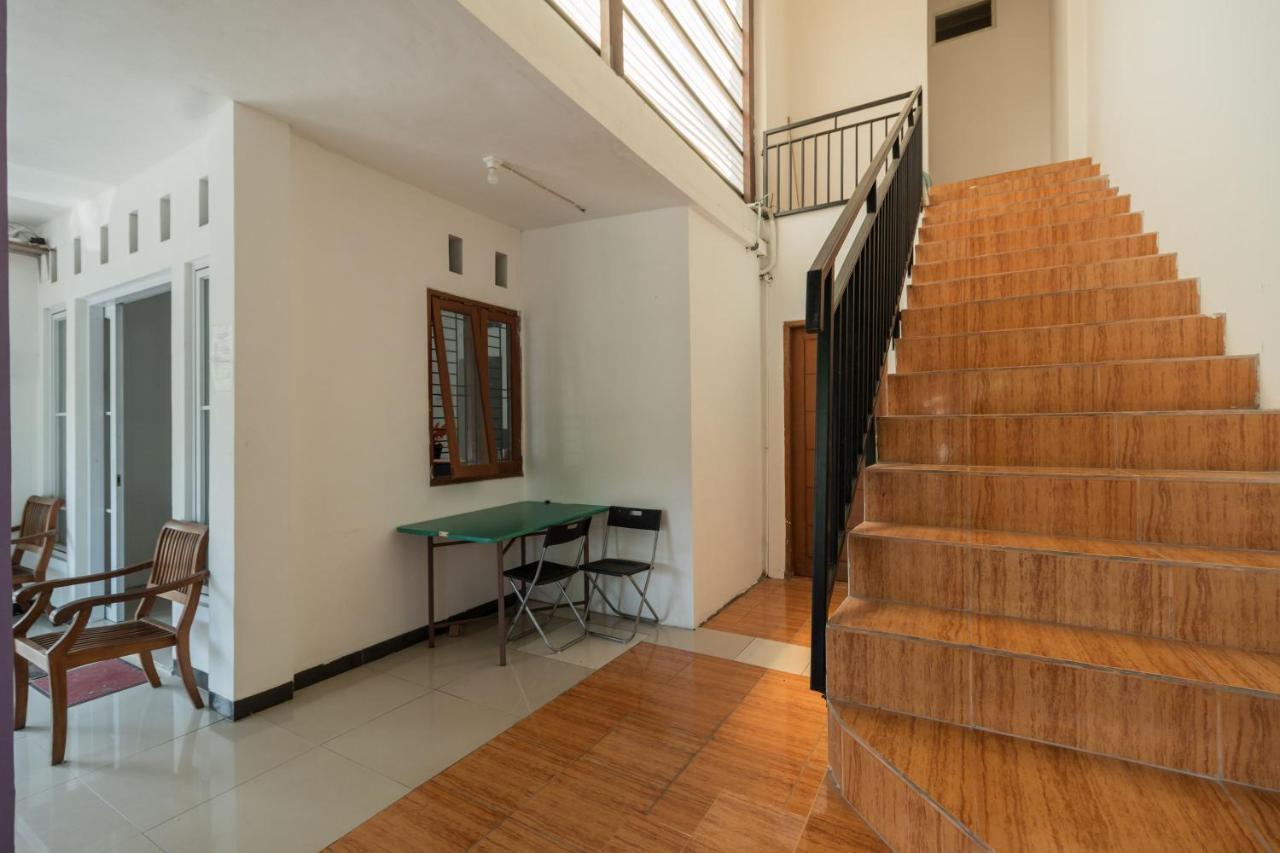 Reddoorz Near Terminal Bubulak Bogor酒店 外观 照片